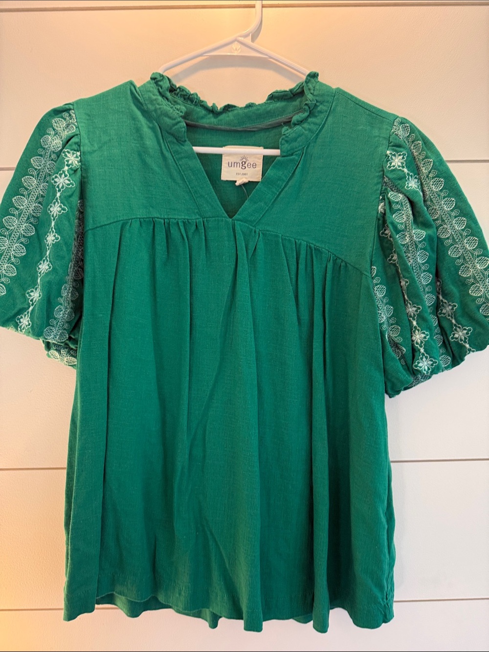 Umgee Emerald Green V-Neck Puff Sleeve Blouse